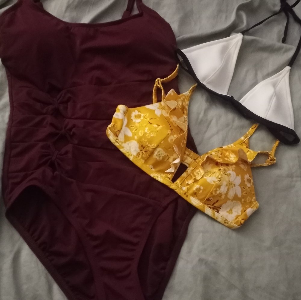 Swimwear bikini tops & swimsuit brand new *